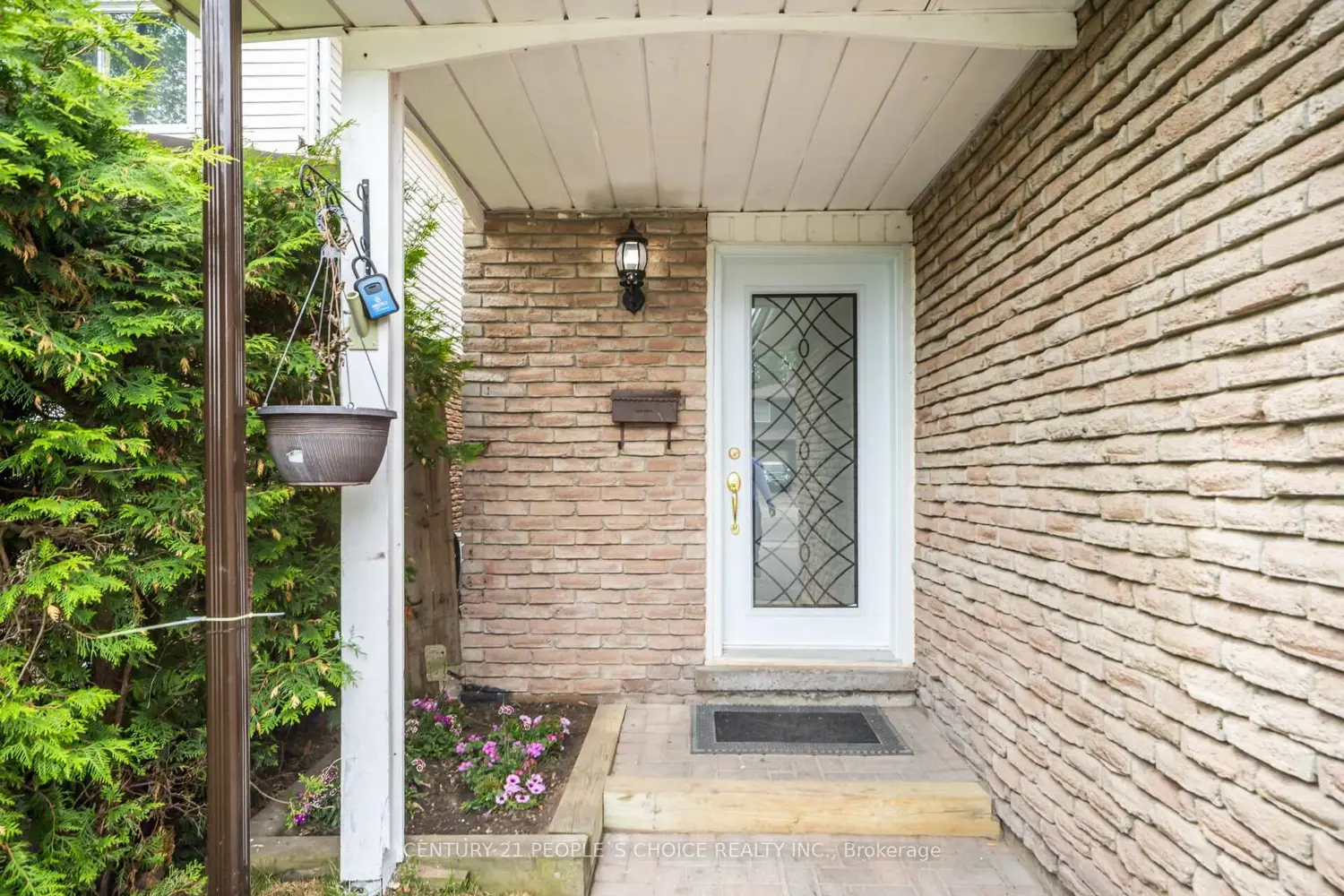 Additional image 2 of 106 Queensdale Crescent