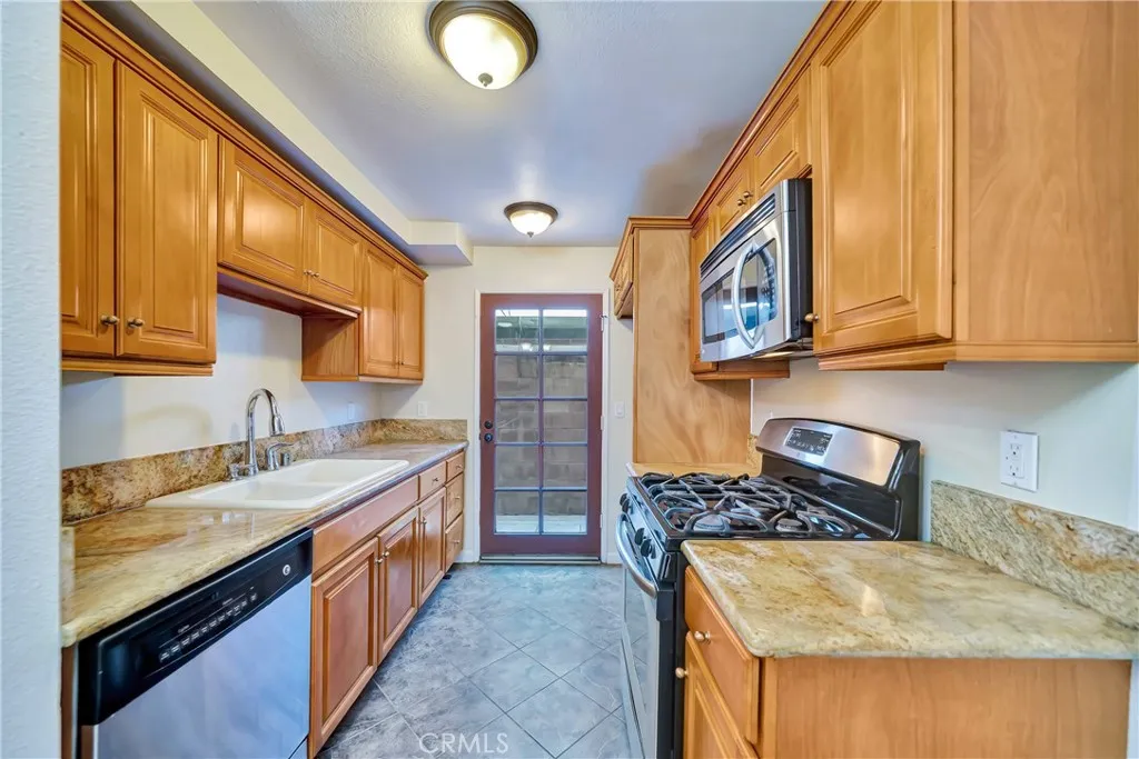 Additional image 21 of 21219 Roscoe Blvd. Unit 111, Canoga Park, CA 91304