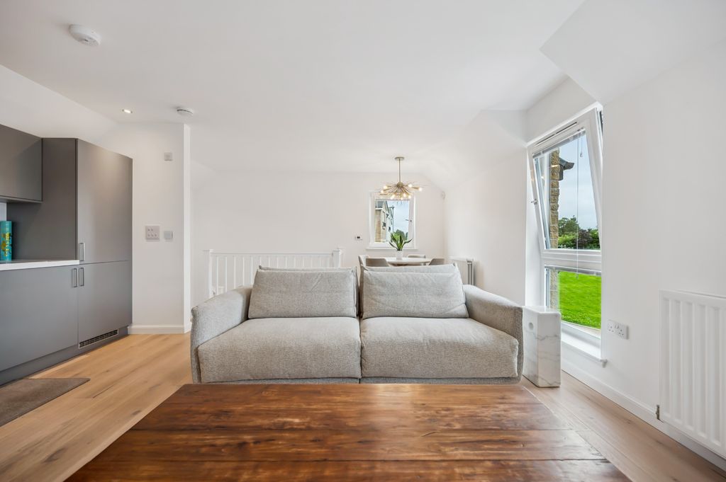 Additional image 4 of 2 bed detached house to rentCoulters Crescent, Carmunnock, Glasgow G76