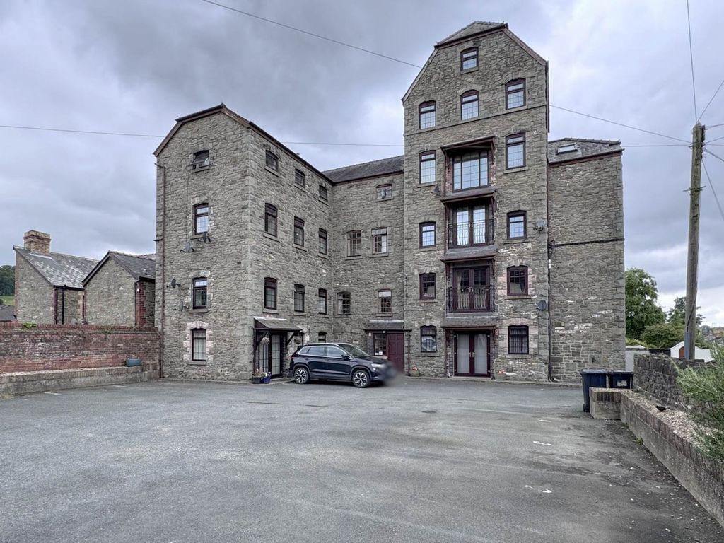 2 bed flat to rentBrecon Road, Builth Wells LD2