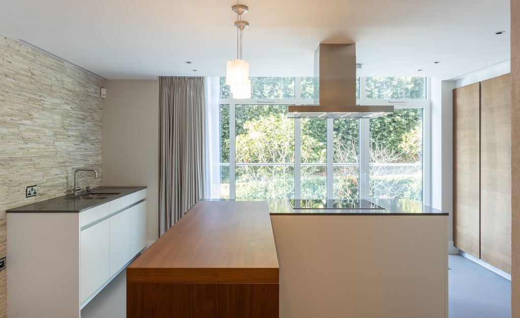Additional image 14 of 2 bed flat to rentMont De La Rocque, St. Brelade, Jersey JE3