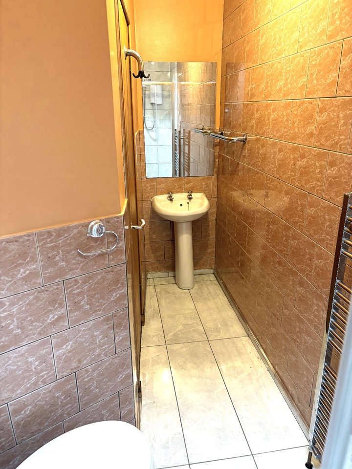 Additional image 13 of 5 Bed Flat, Crighton Place, EH7, N1 7GU