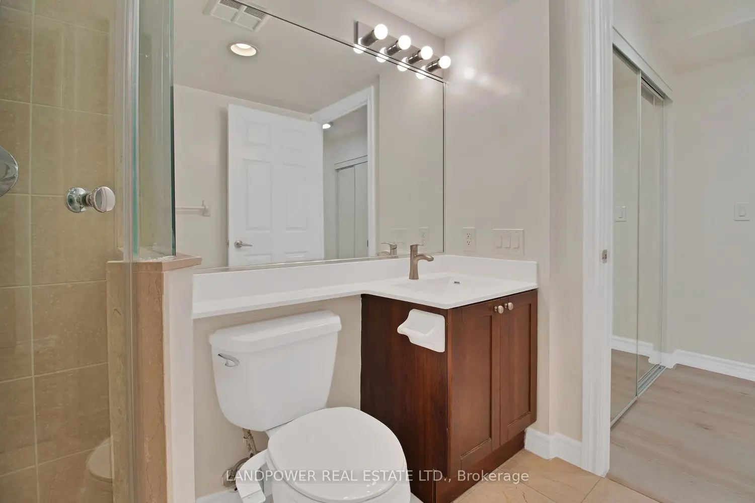 Additional image 5 of 761 Bay Street 1810
