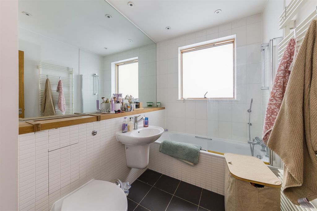 Additional image 12 of 2 bed flat to rentFive Mile Drive, Oxford OX2