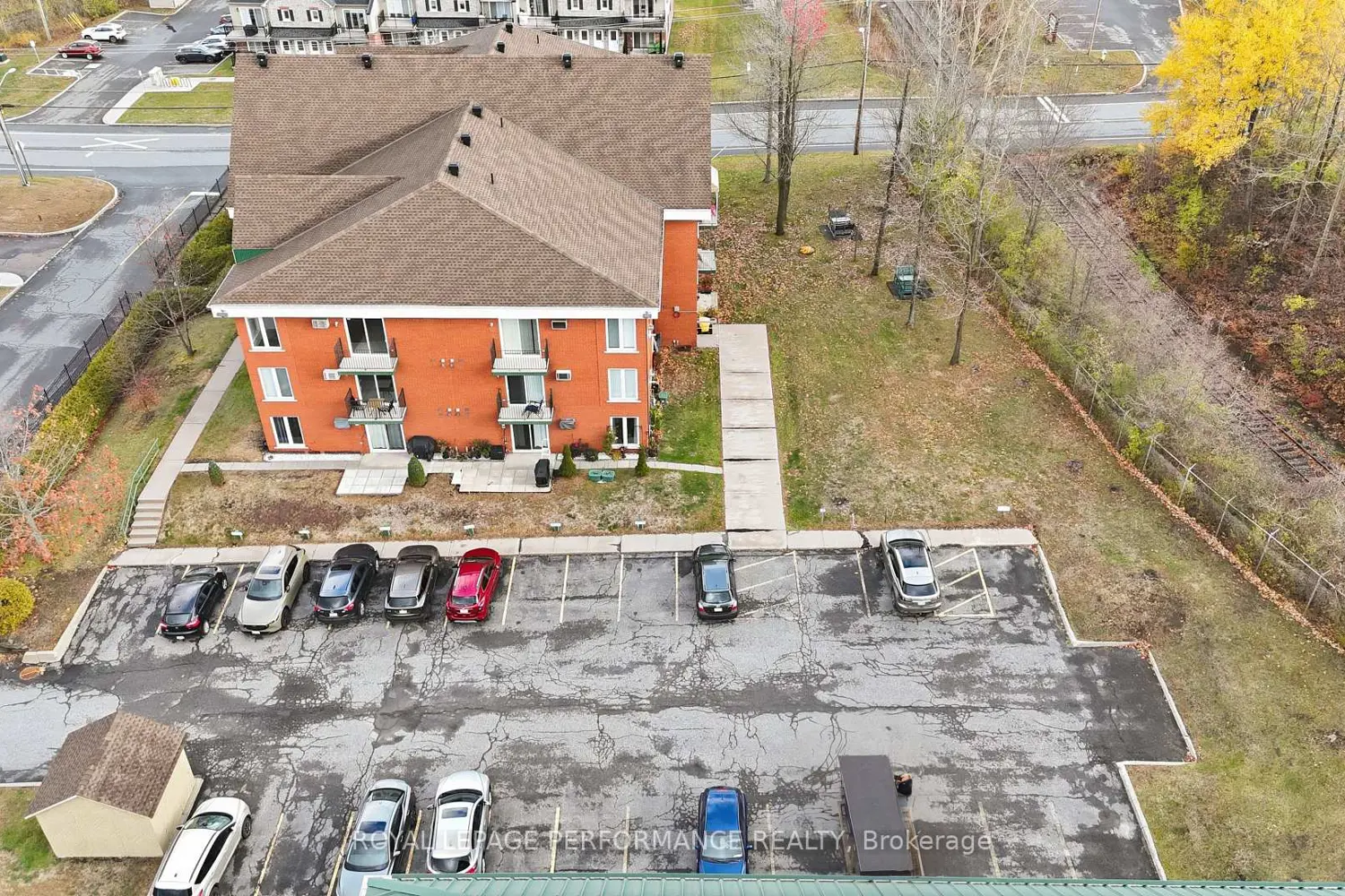 Additional image 18 of 1101 Clement Street 18