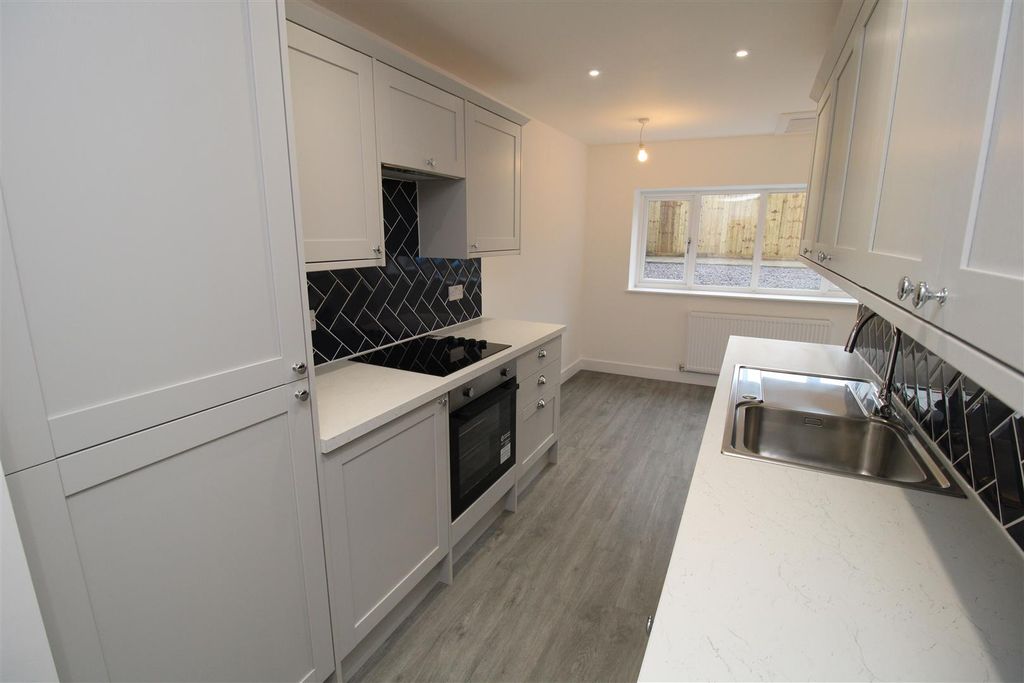 Additional image 7 of 2 bed property to rentPoplar Street, Troedyrhiw, Merthyr Tydfil CF48