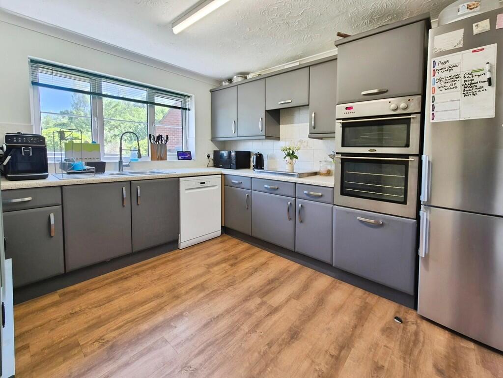 Additional image 29 of Foxglove Way, Yeovil