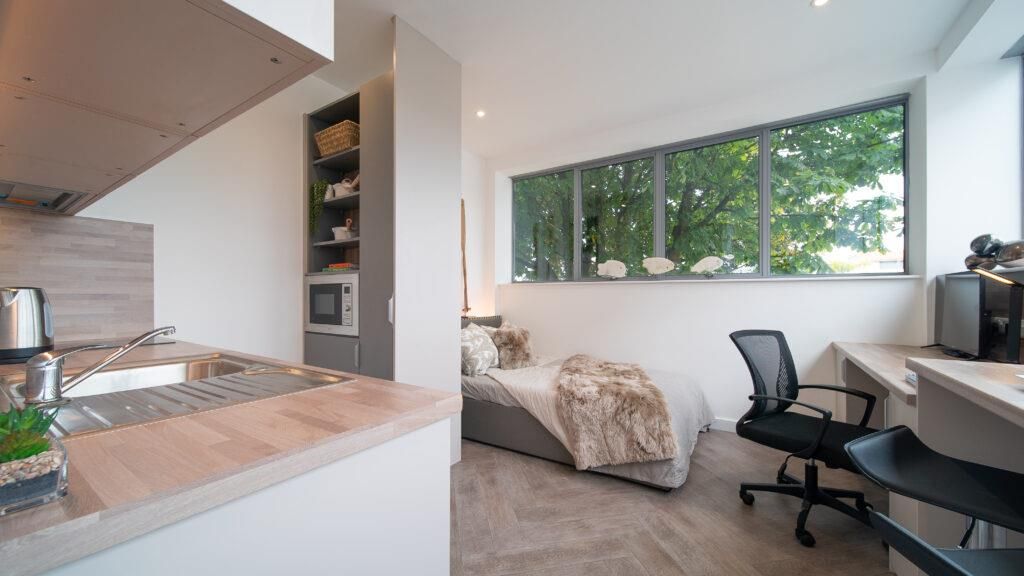 Studio to rentArmada Way, Plymouth PL1 photo 4