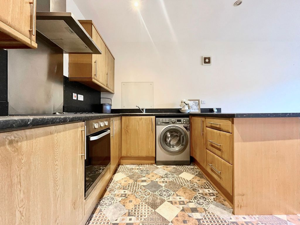 Additional image 5 of 2 bed flat to rentChepstow Road, Newport NP19