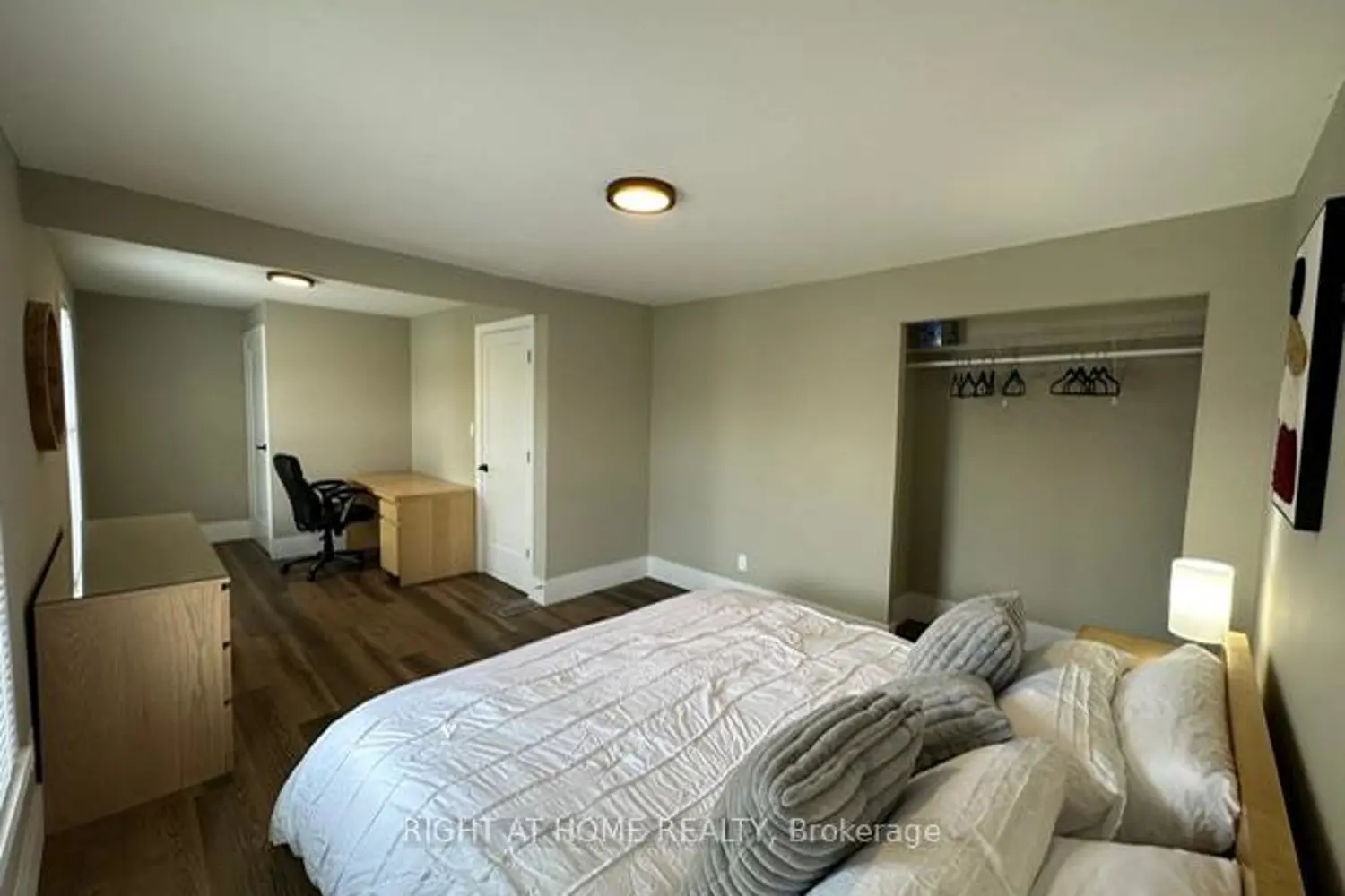 Additional image 19 of 477 Pierre Avenue