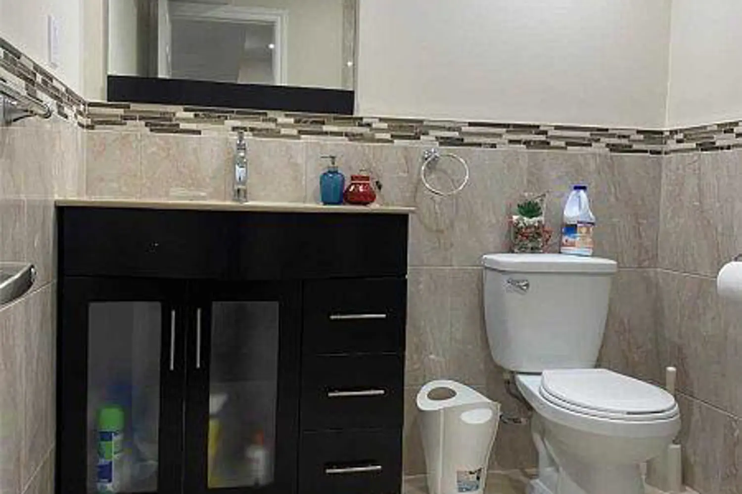 Additional image 16 of 3866 Thomas Street