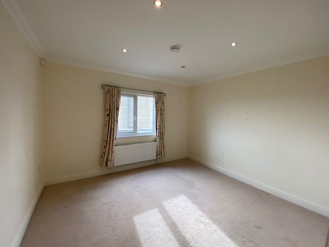 Additional image 8 of 2 bed flat to rentDerngate Road, Northampton NN1
