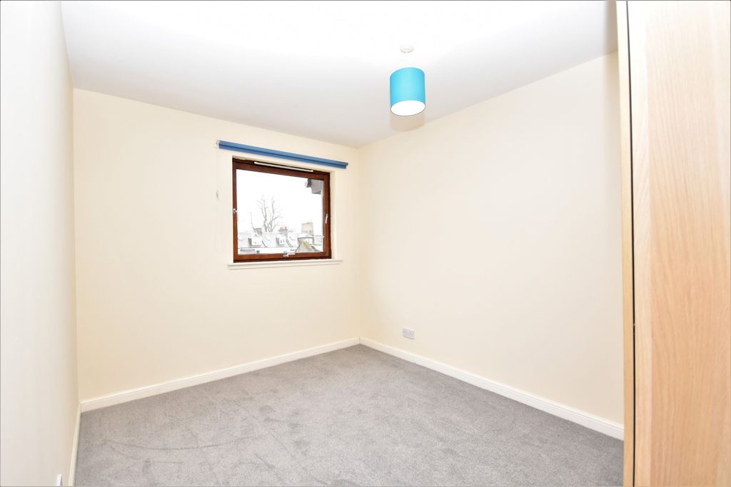 Additional image 4 of 2 bed flat to rentKings Court, Perth, Perthshire PH2