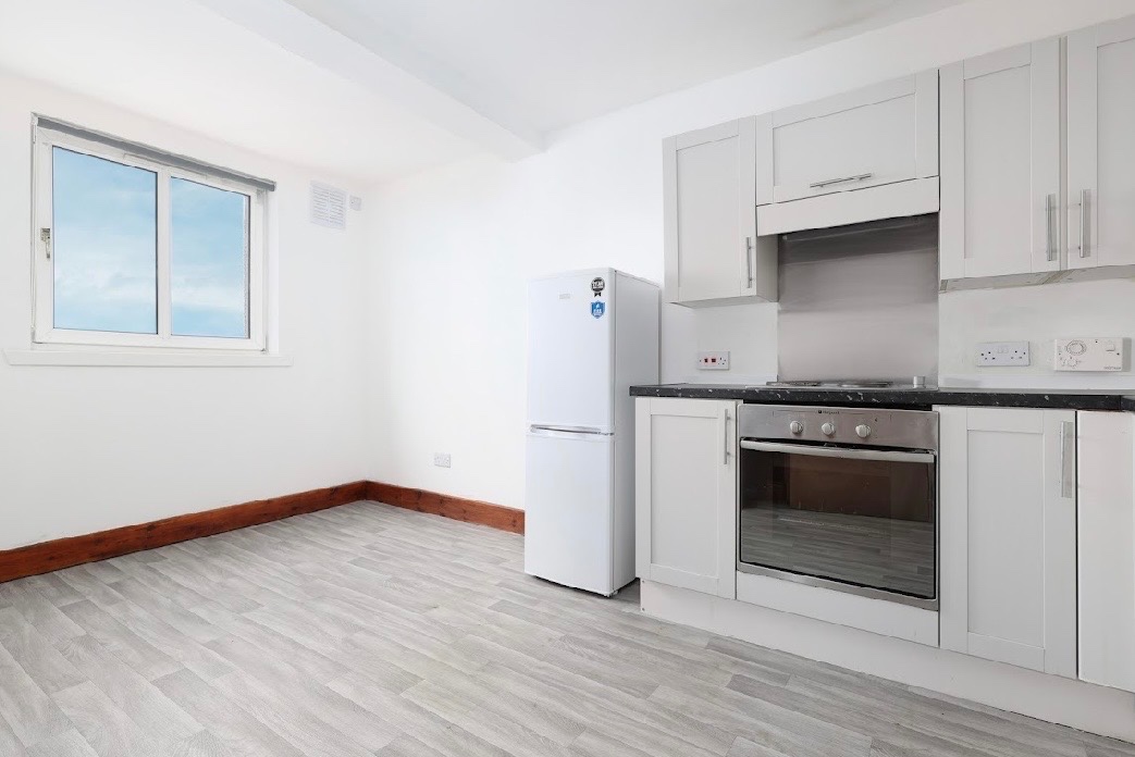 Additional image 10 of 1 Bed Maisonette, Lenzie Way, G21, N1 7GU