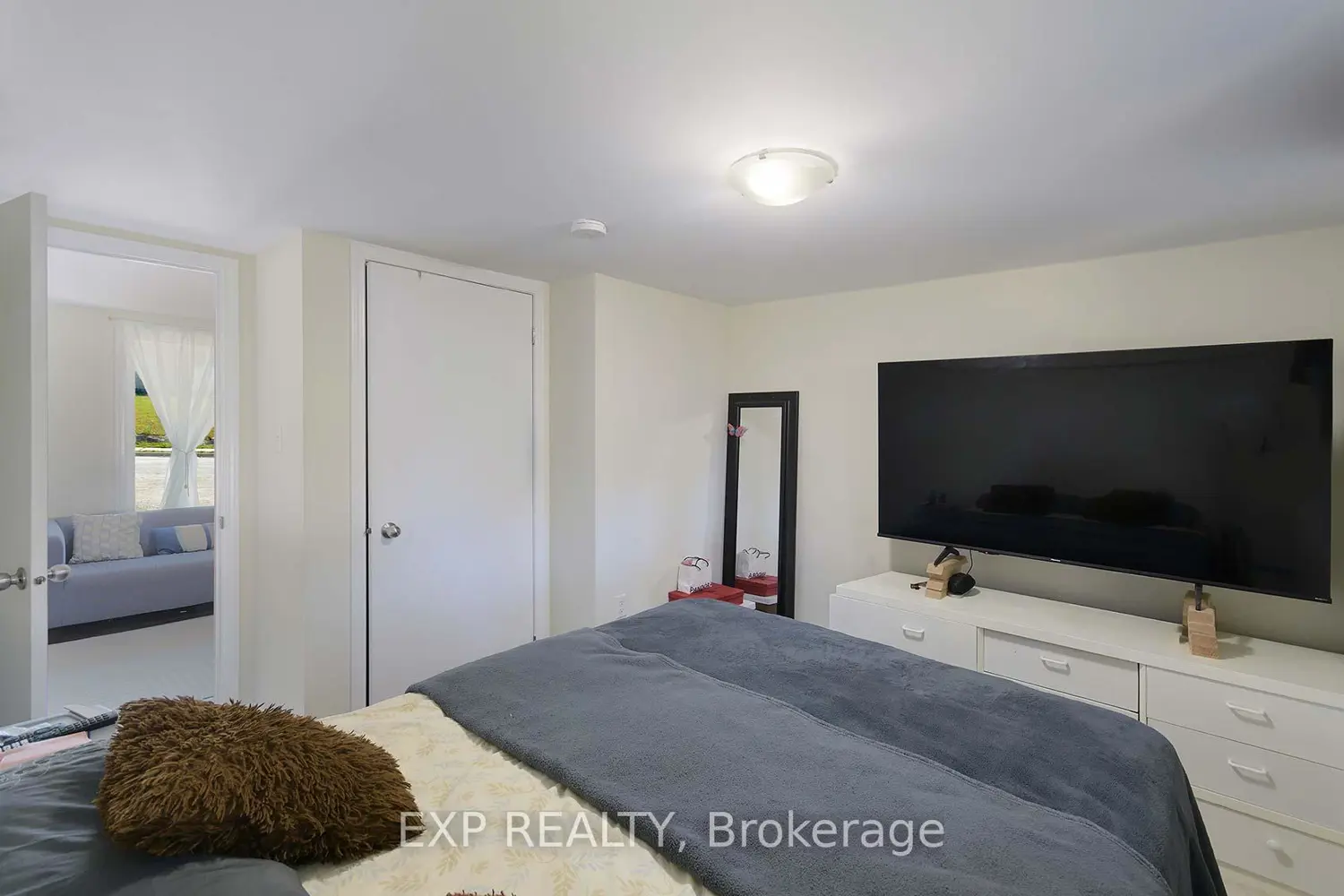 Additional image 12 of 2 Roslyn Road