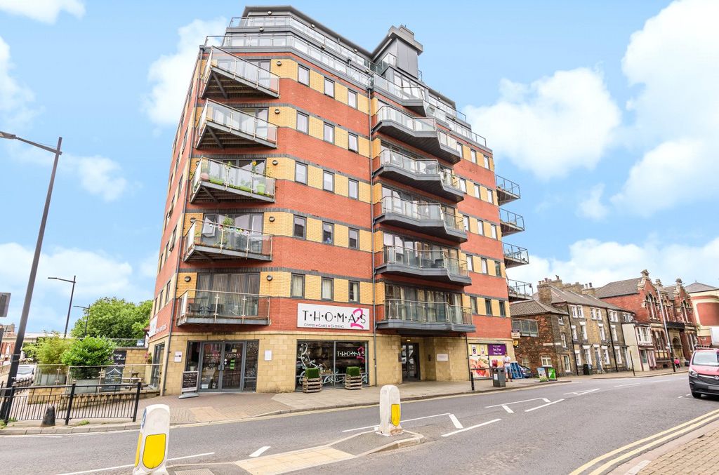 Additional image 19 of 2 bed flat to rentThorngate House, St Swithins Square, Lincoln LN2
