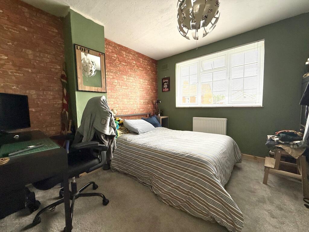 Additional image 8 of Goldcroft, Yeovil, Somerset, BA21 4DA