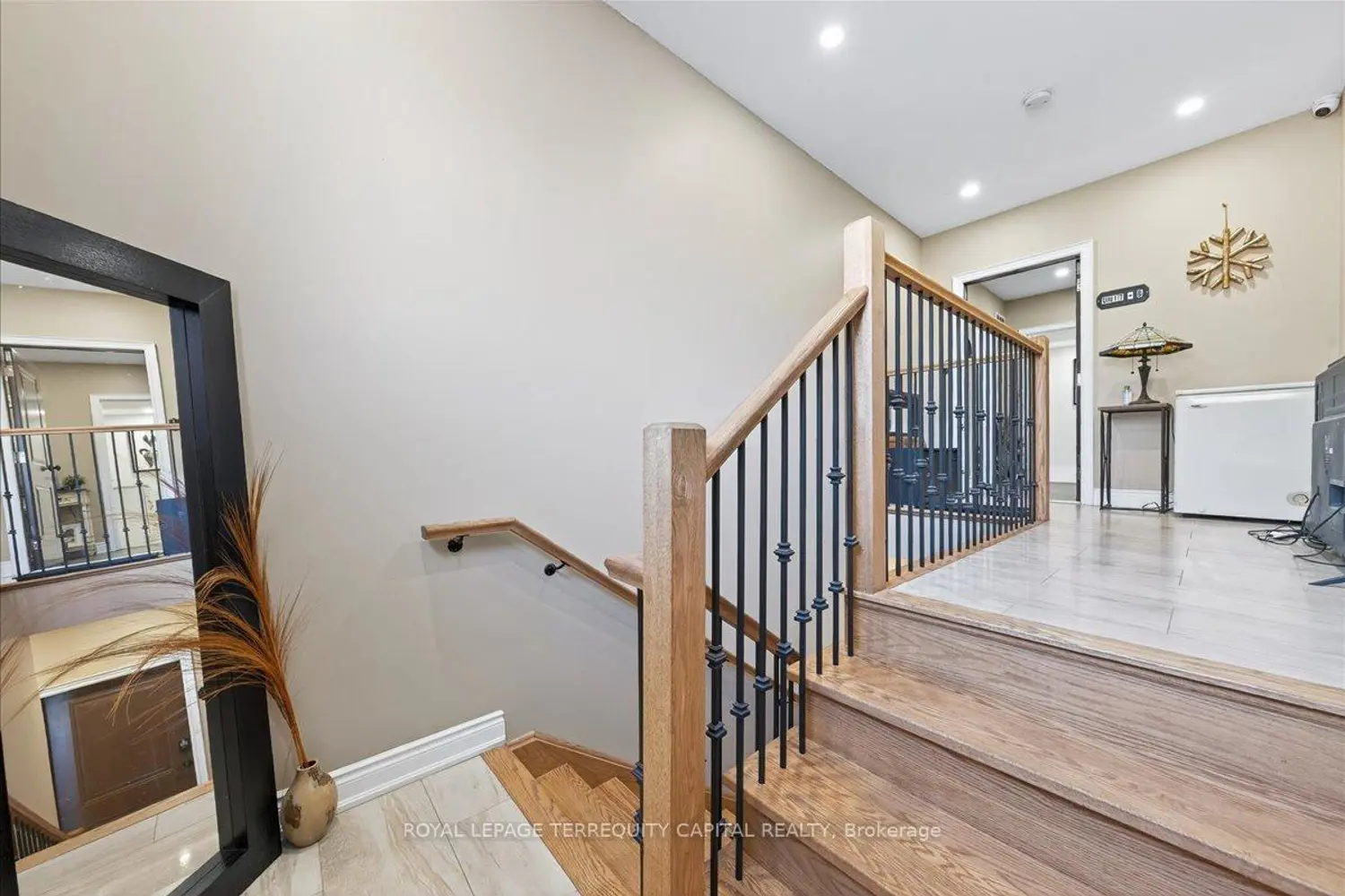 Additional image 2 of 30 Indianola Crescent