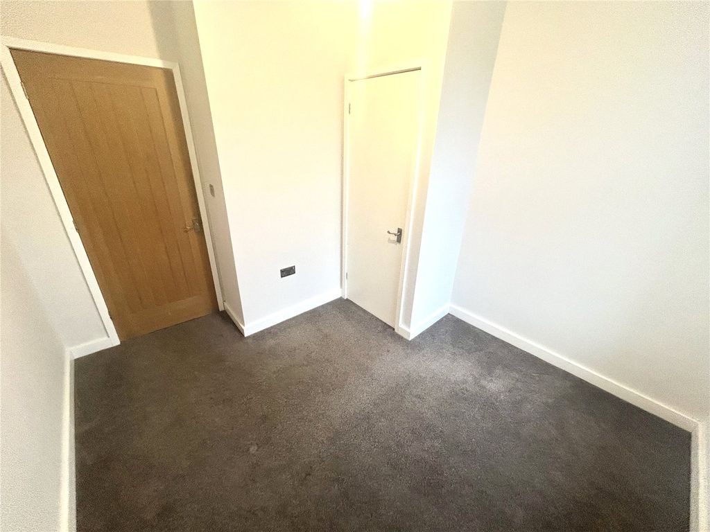 Additional image 4 of 1 bed flat to rentClifton Terrace, New Road, Newtown, Powys SY16