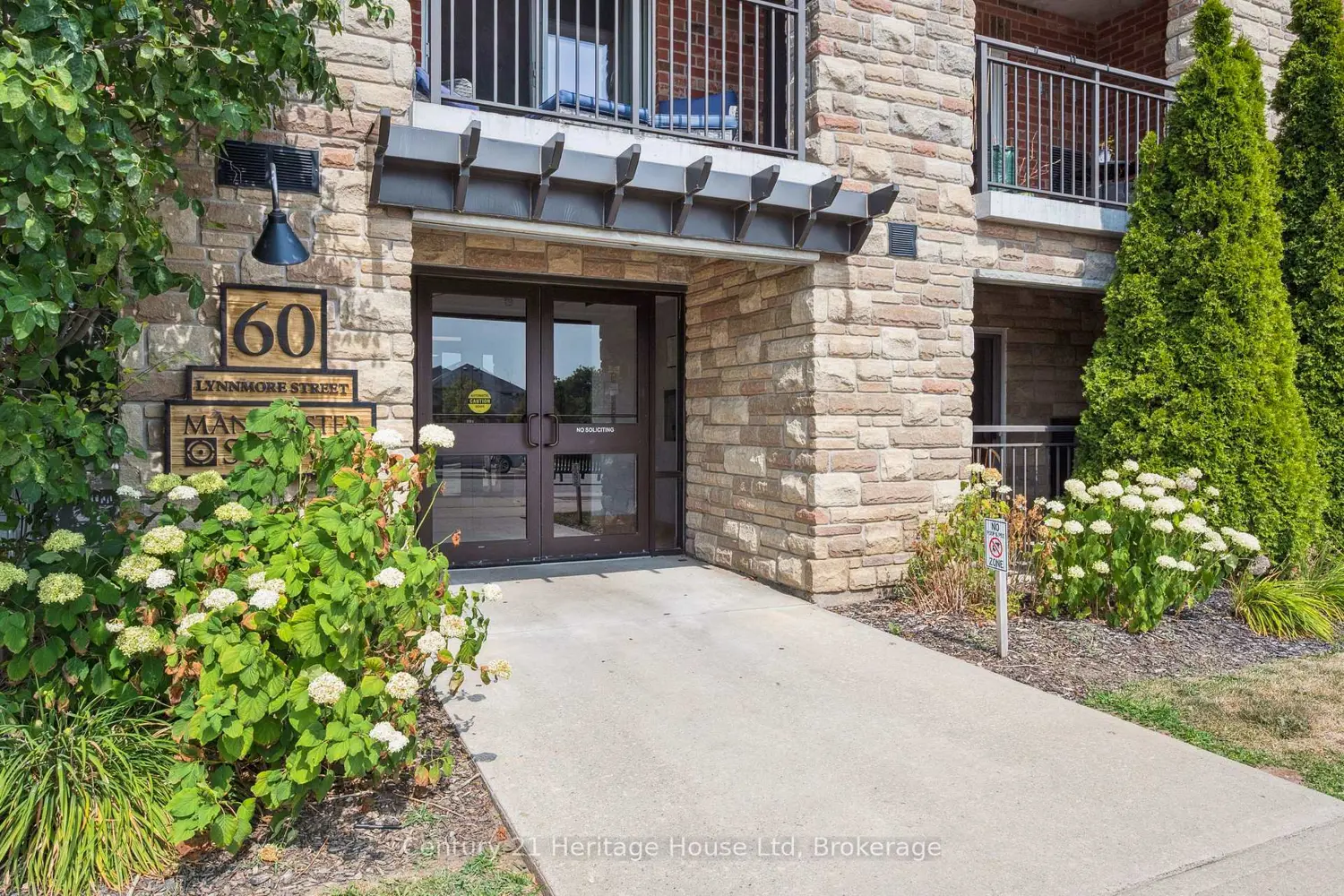 60 Lynnmore Street 206