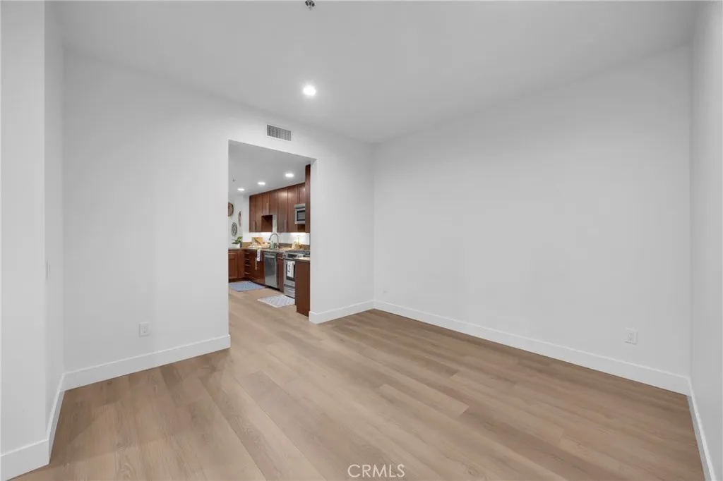 Additional image 71 of 300 E 4th St Unit 115, Long Beach, CA 90802