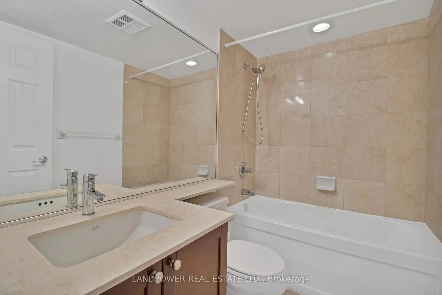 Additional image 14 of 761 Bay Street 1810