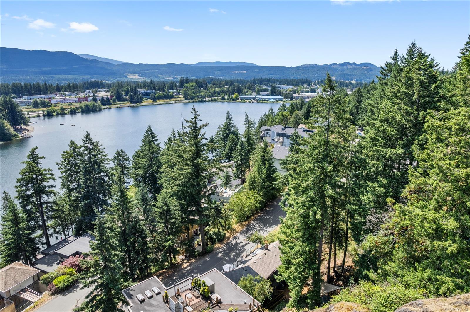 Additional image 2 of 271 Woodhaven Drive, Nanaimo, BC, V9T 5M1
