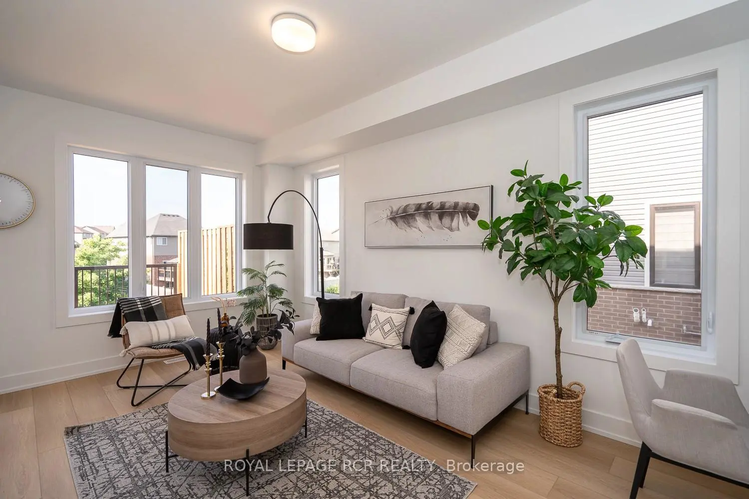 Additional image 4 of 690 Broadway Avenue 12