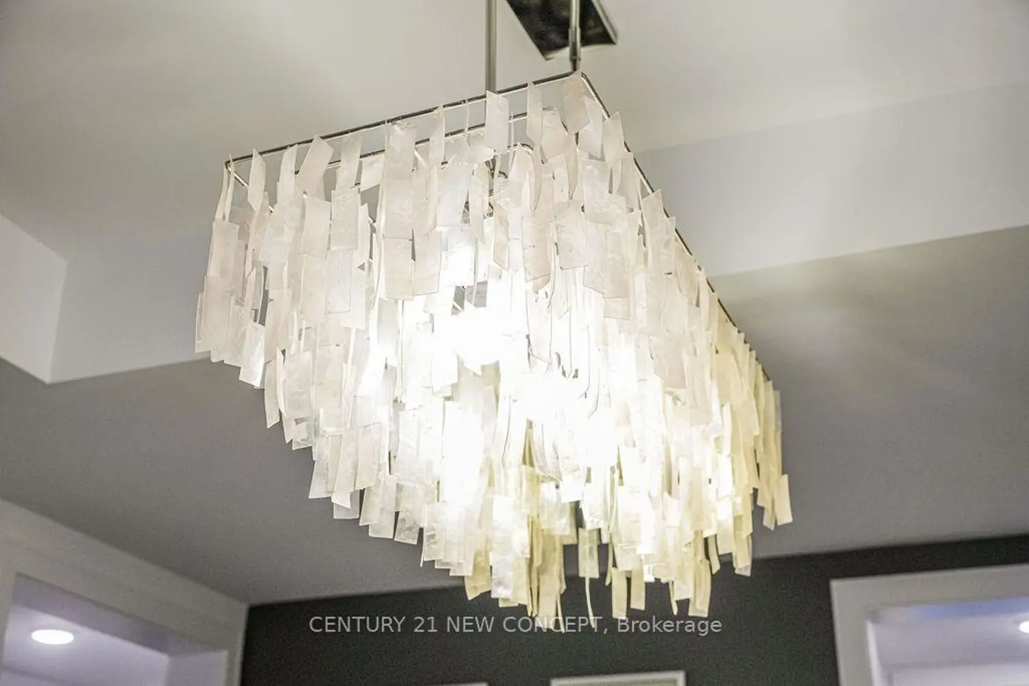 Additional image 18 of 32 Magnolia Lane