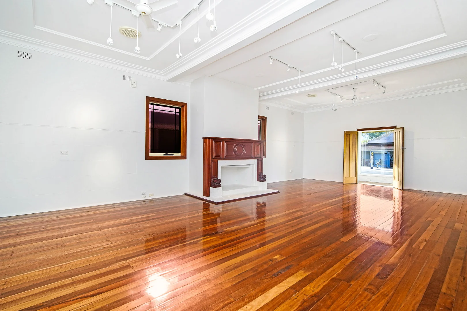 Additional image 4 of Bulli NSW 2516