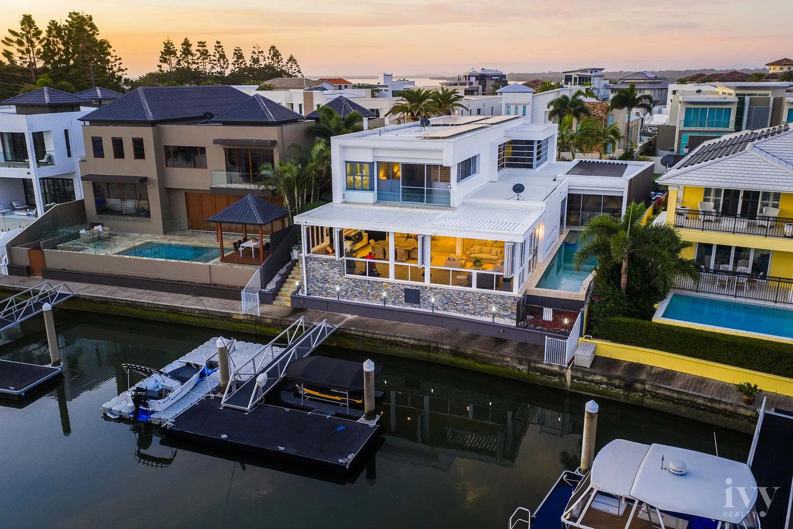 Additional image 14 of 9 Royal Albert Crescent, Sovereign Islands QLD 4216
