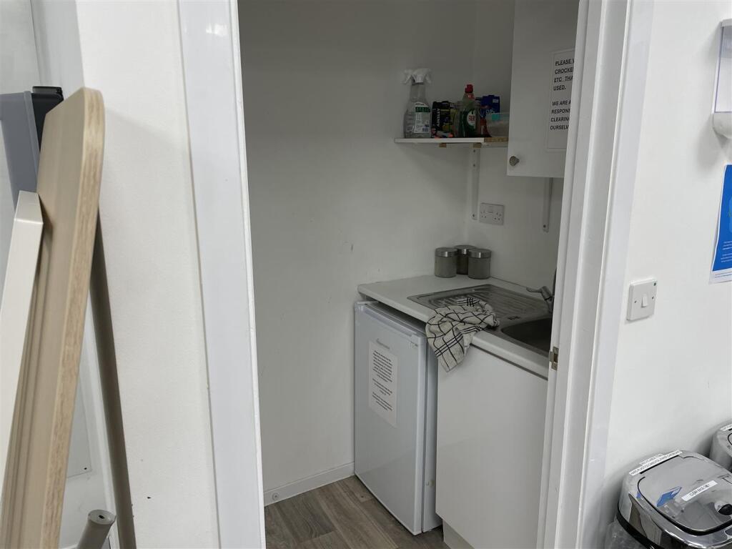 Additional image 5 of Oxford Road, Yeovil