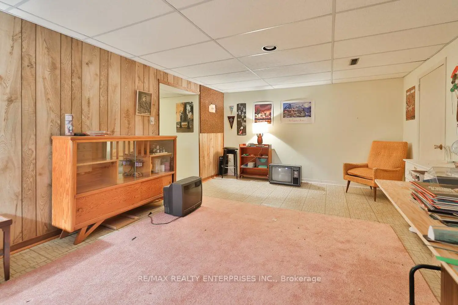 Additional image 13 of 2288 Hensall Street