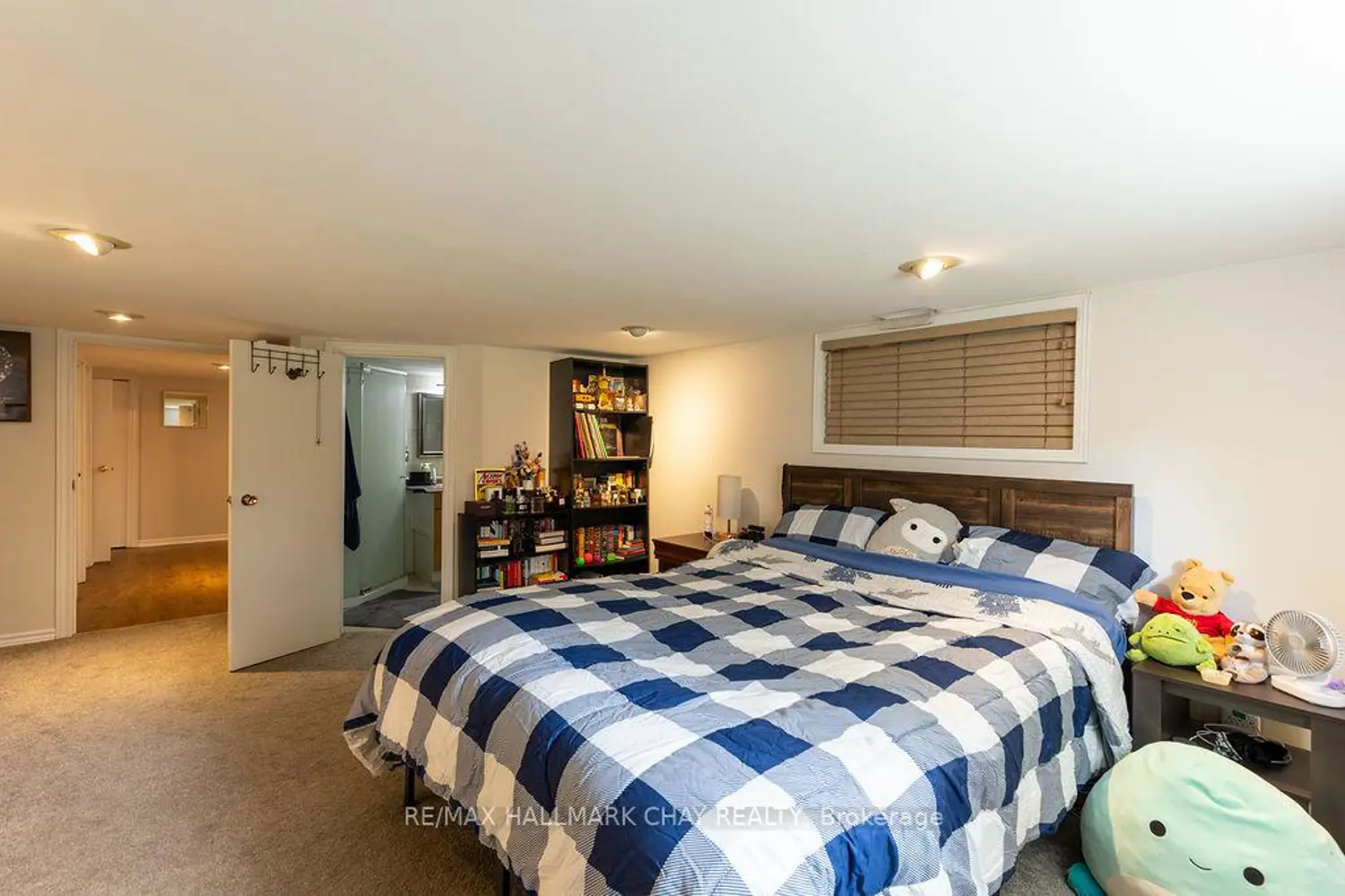 Additional image 17 of 325 Innisfil Street