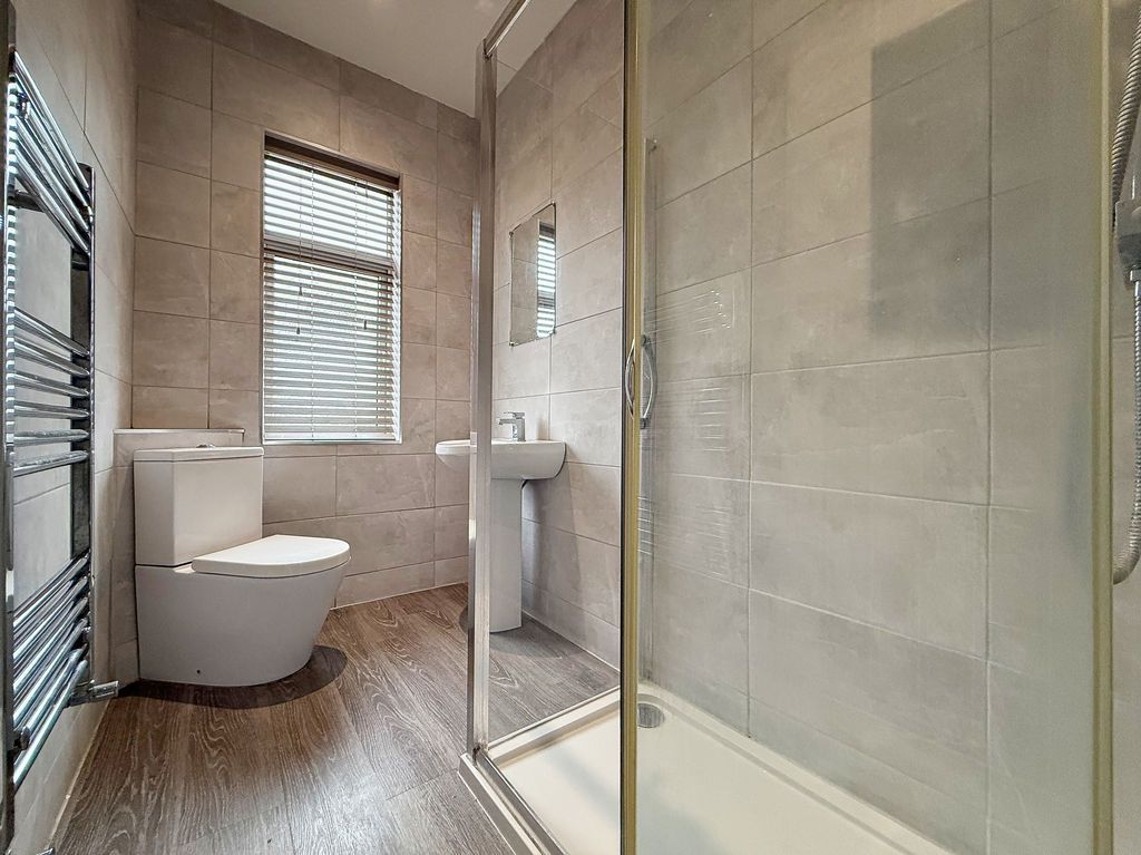 Additional image 2 of 2 bed flat to rentWarwick Road, Scunthorpe DN16