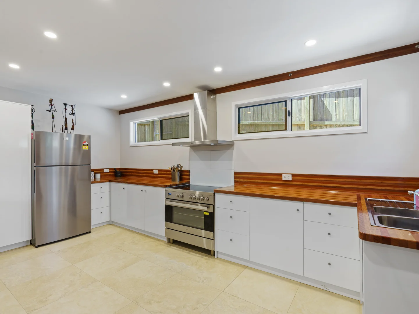 Additional image 5 of 76 Mooloomba Road, Point Lookout QLD 4183