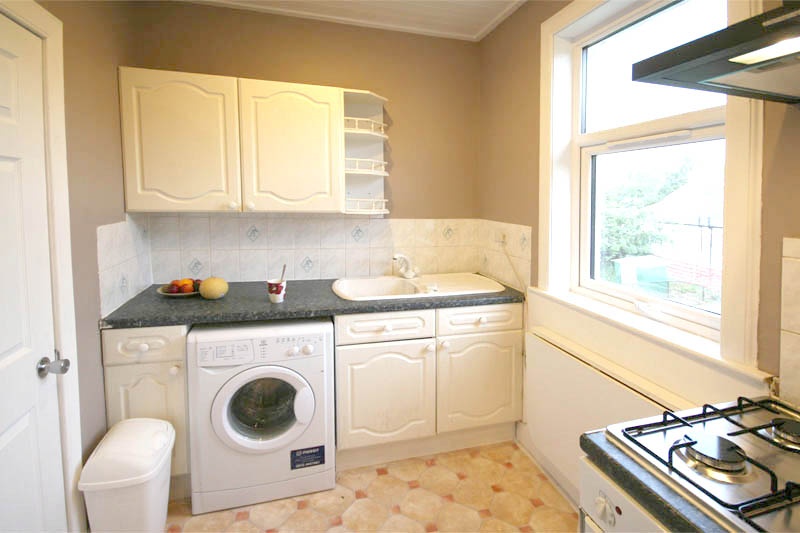 Additional image 7 of 3 Bed Flat, Stenhouse Crescent, EH11, N1 7GU