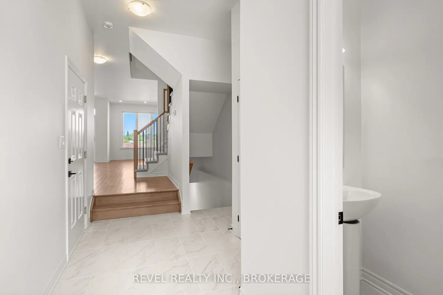 Additional image 2 of 1413 Demers Avenue