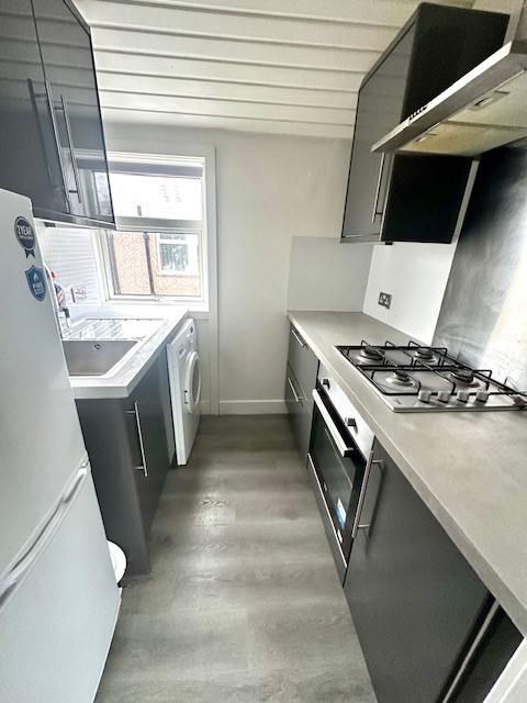 Additional image 3 of 3 Bed Flat, Croftend Avenue, G44, N1 7GU