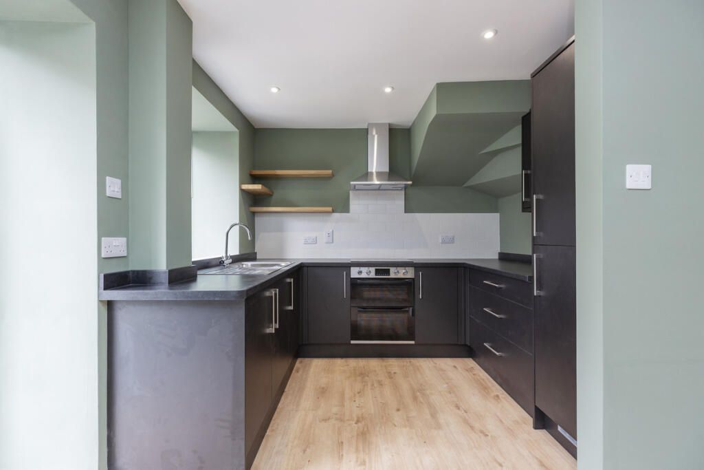 Cary Road, Yeovil, BA22