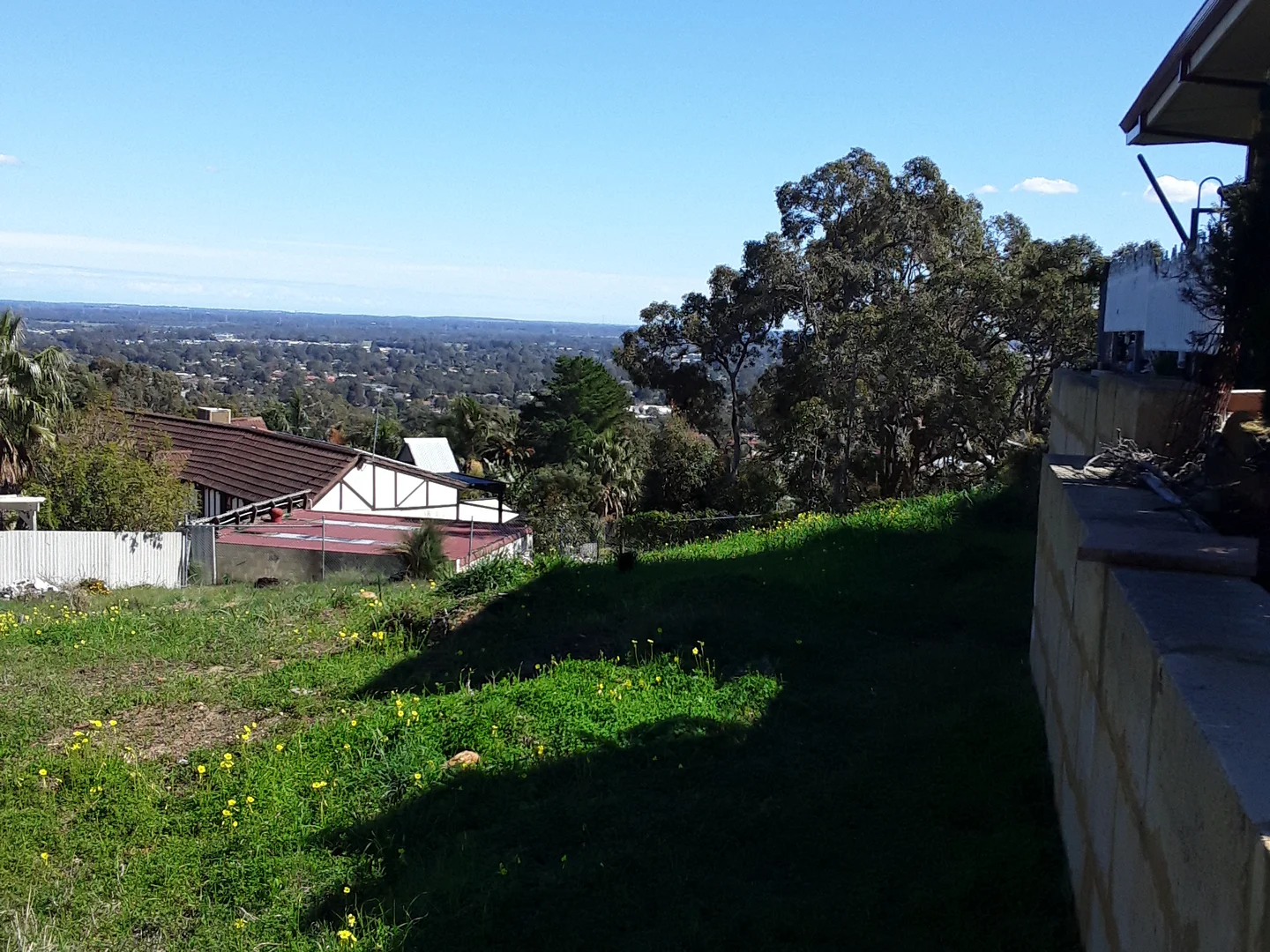 Additional image 3 of 18 Looranah Street, Mount Nasura WA 6112