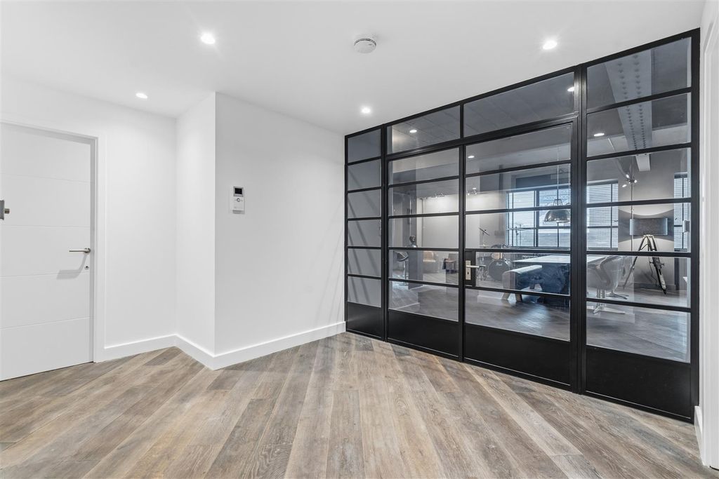 Additional image 30 of 3 bed flat to rentMarshall Street, Birmingham B1
