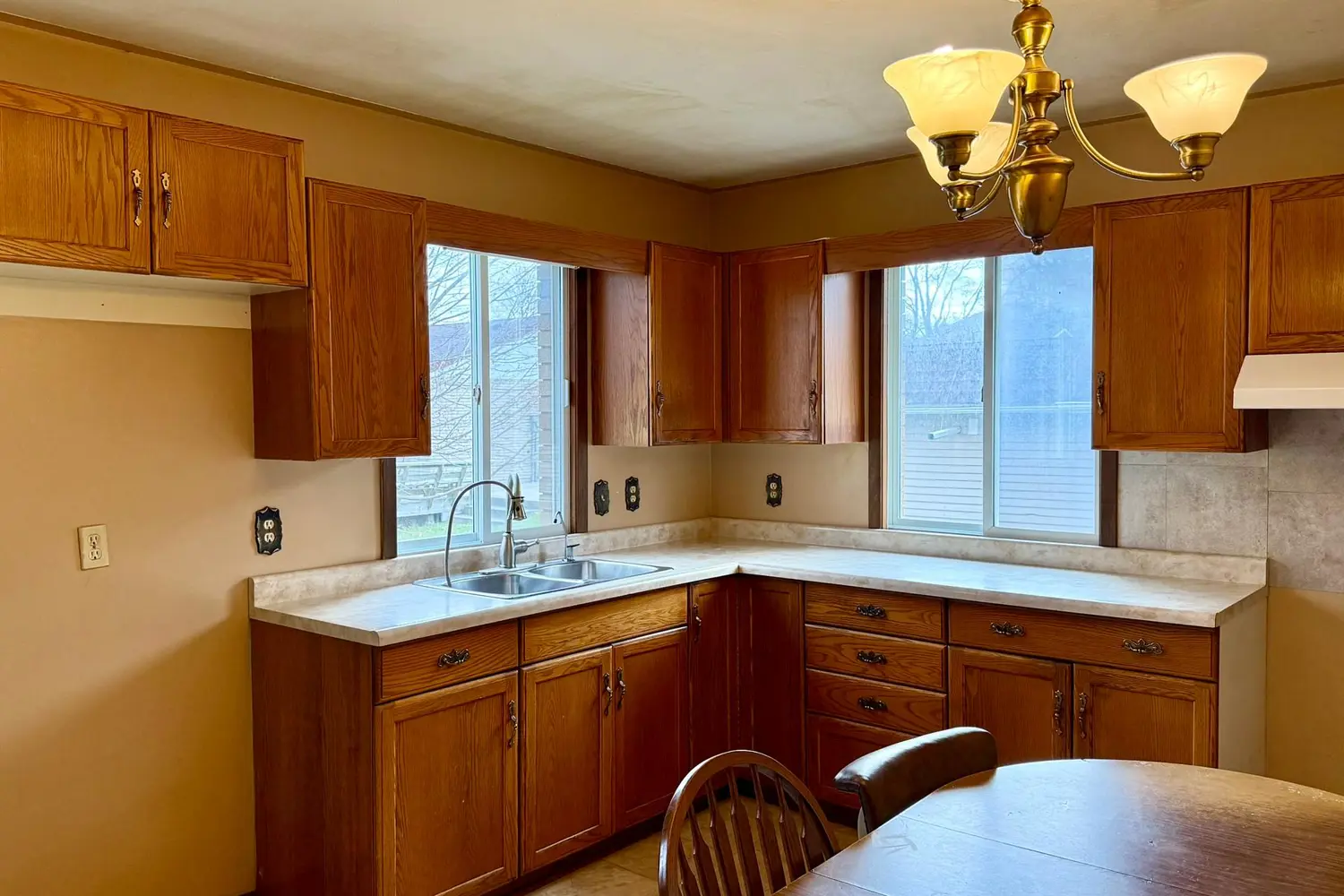 Additional image 8 of 1030 Yonge Street