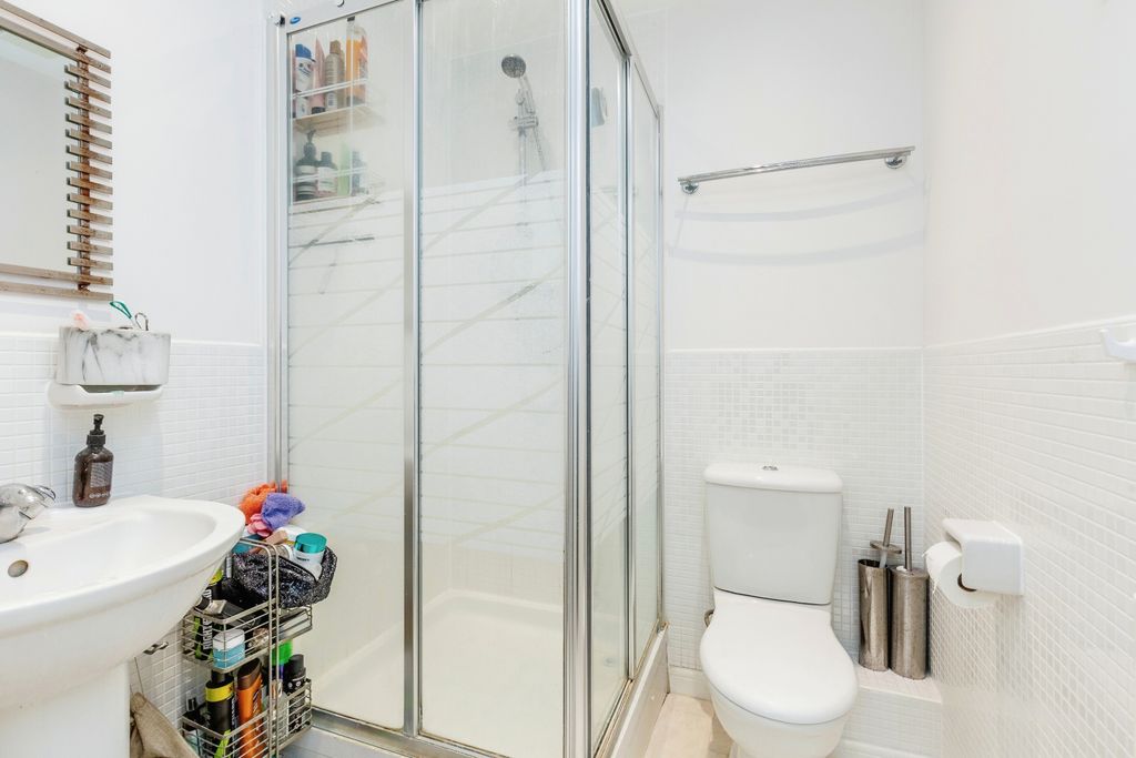 Additional image 12 of 2 bed flat to rentWatch House Place, Bristol BS20