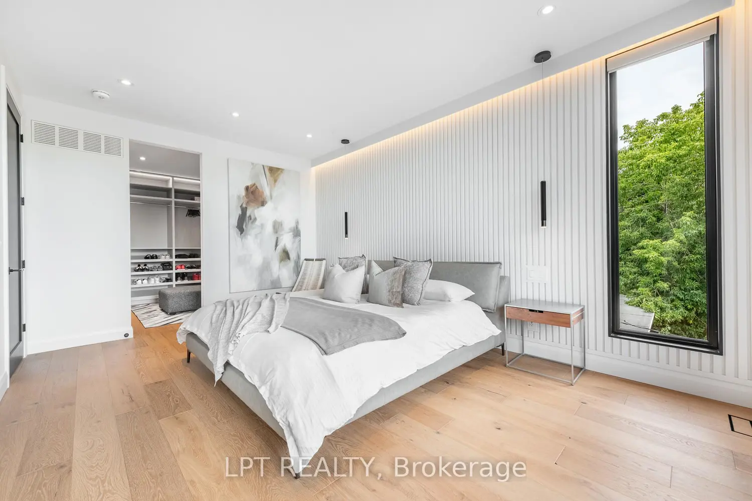 Additional image 9 of 322 Perrier Avenue