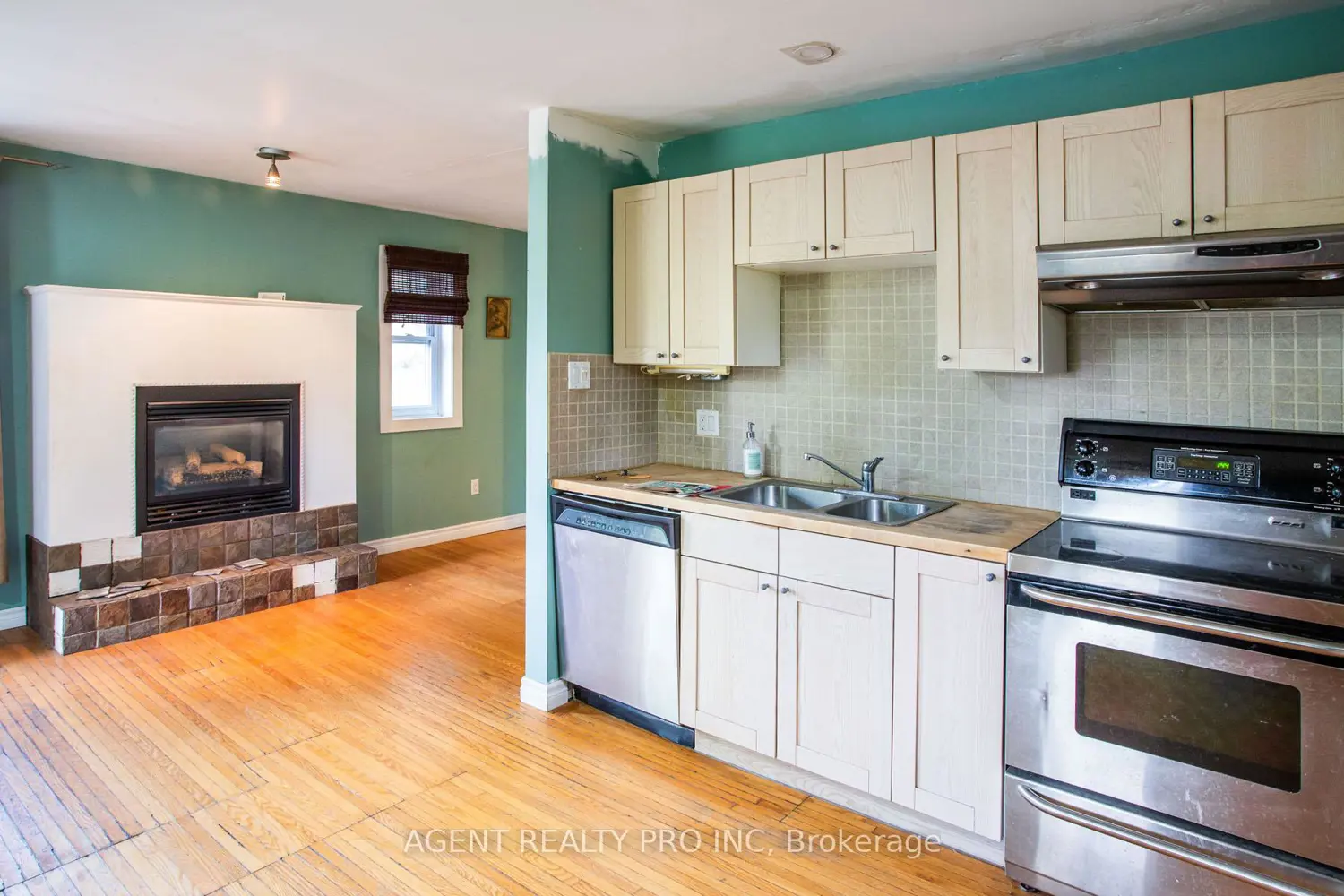 Additional image 4 of 302 Central Street