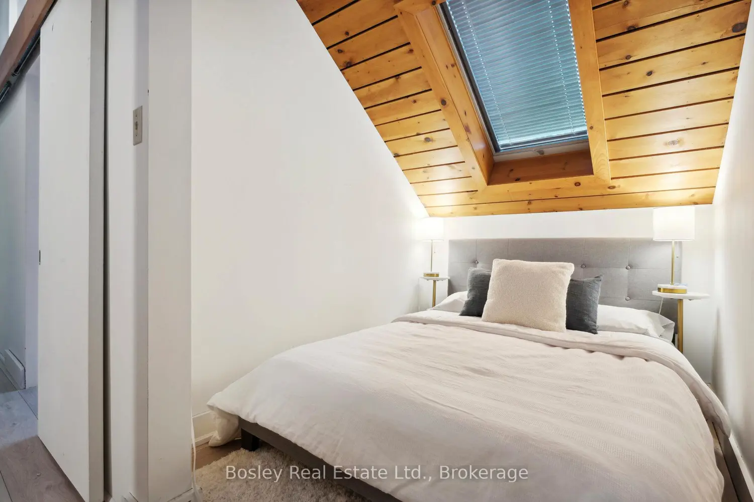 Additional image 20 of 101 St Moritz Crescent