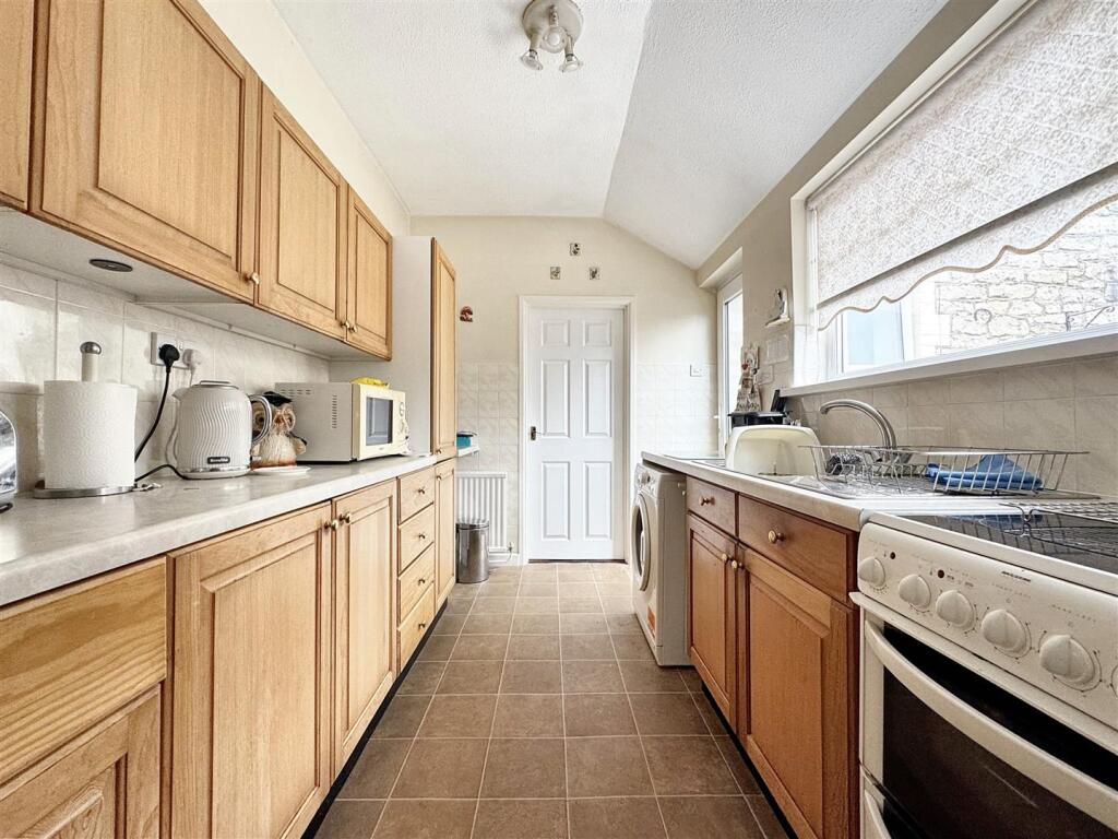 Additional image 8 of Lynton Road, Westfield