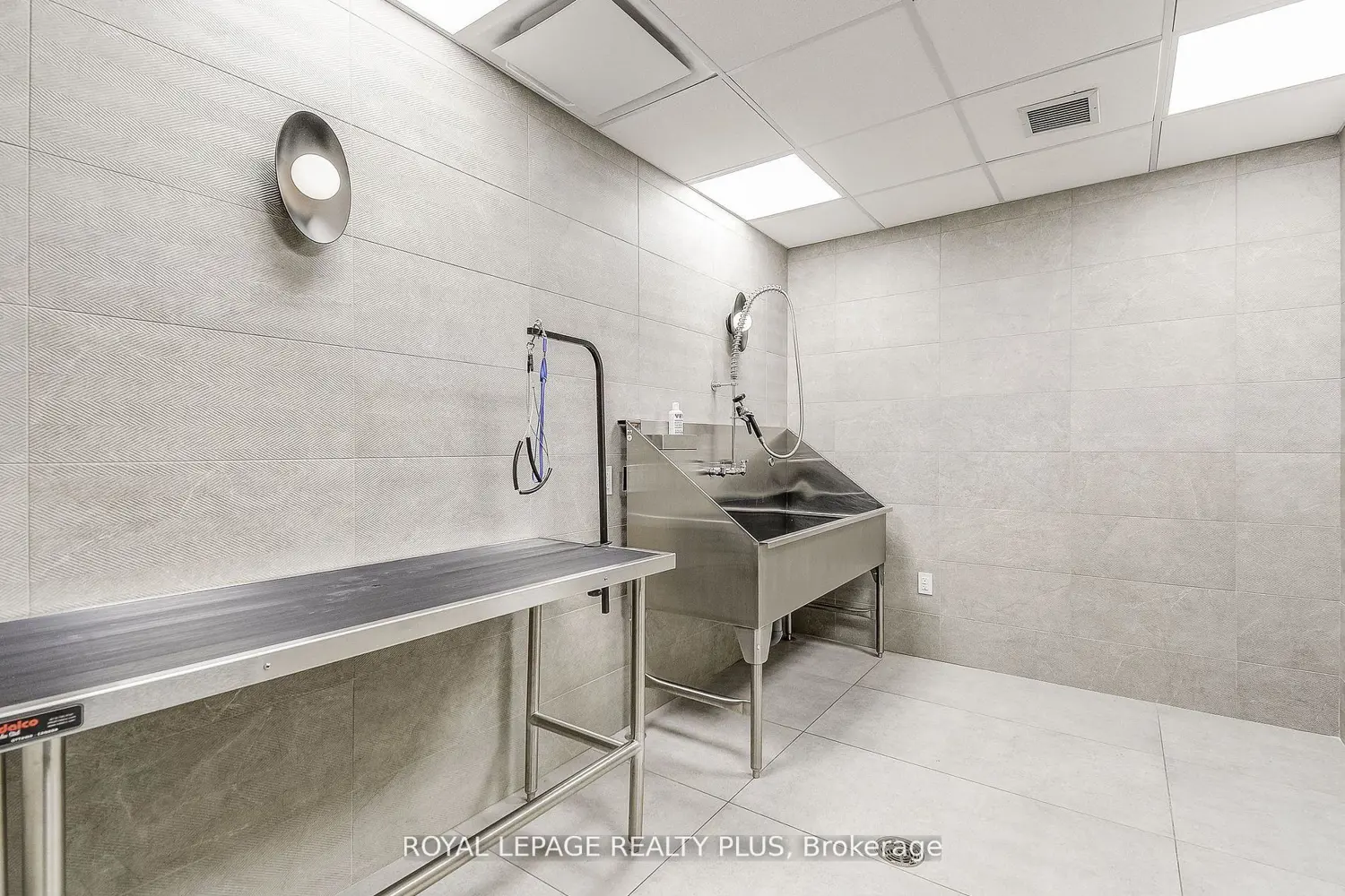 Additional image 19 of 3220 William Coltson Avenue 2202