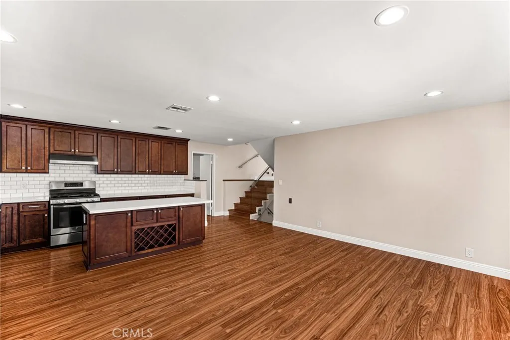 Additional image 75 of 3751 Prestwick Dr, Los Angeles, CA 90027